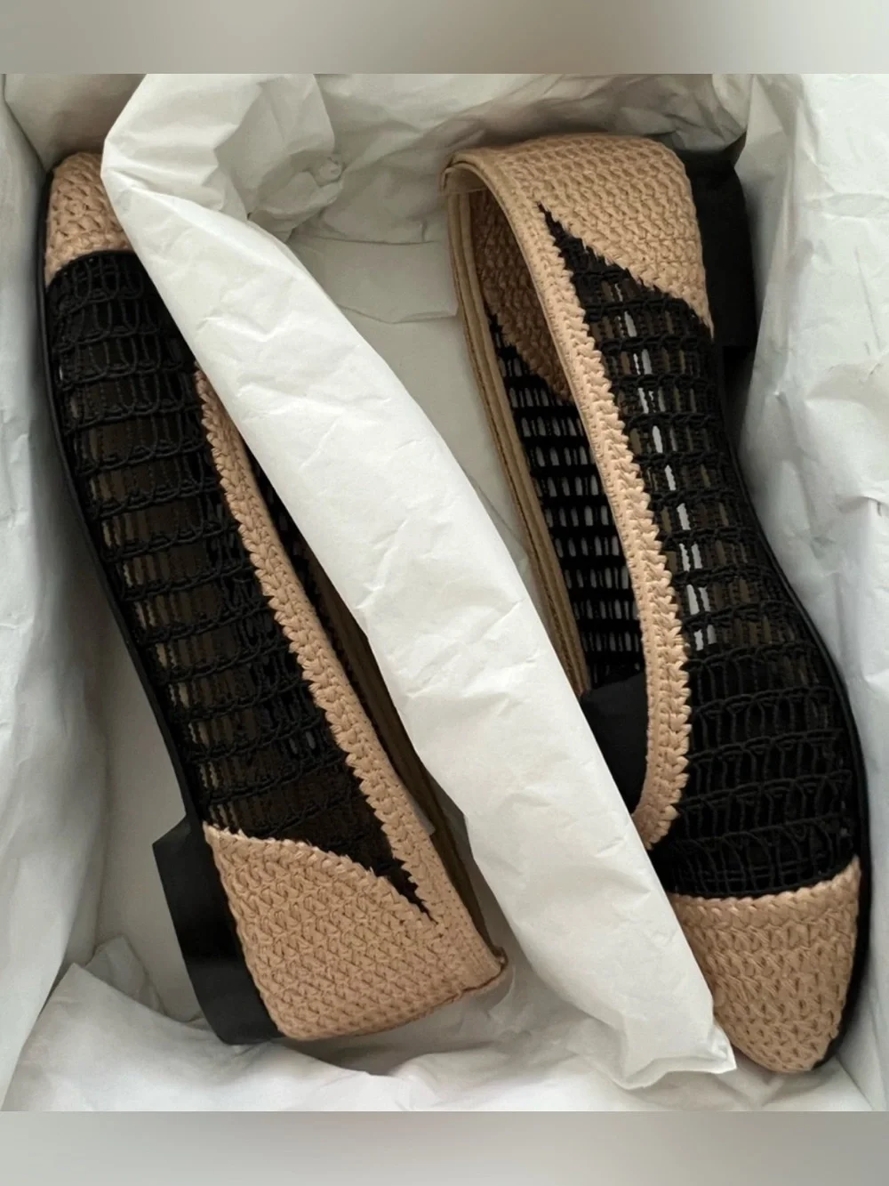 CHANEL 25P CC BLACK AND BEIGE RAFFIA BALLET SHOES SIZE IT 38 / US 8 NEW IN BOX!